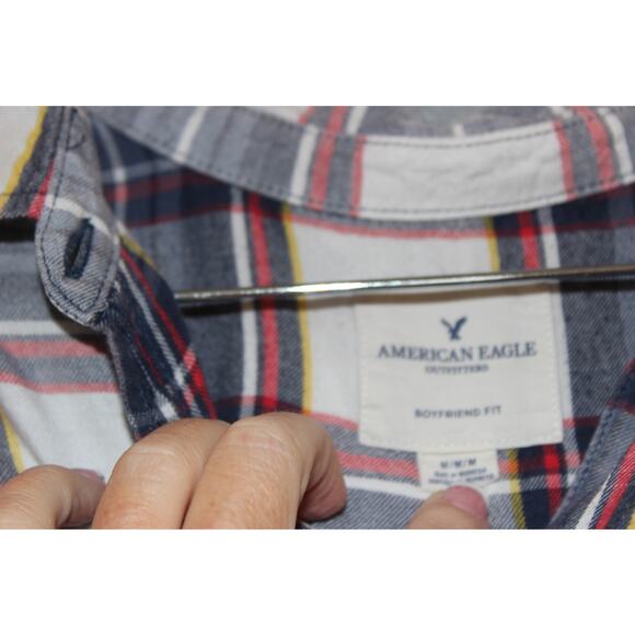 American Eagle Shirt Womens Plaid Button Up Boyfriend Fit Size Medium - Picture 4 of 8